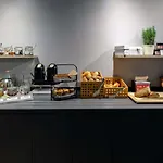 Ibis Koeln 호텔