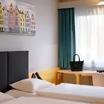 Ibis Koeln 2* 프레첸