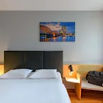 ホテル Ibis Koeln
