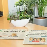 酒店 科隆西部弗勒亨宜必思酒店 2*