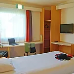 Ibis Koeln 프레첸