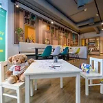 Ibis Koeln ホテル
