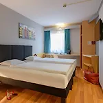 ホテル Ibis Koeln
