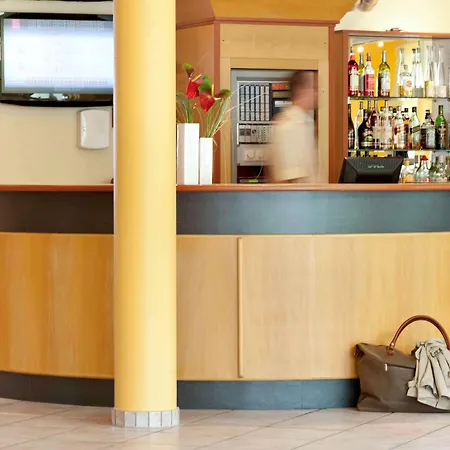 Ibis Koeln 2* フレッヒェン