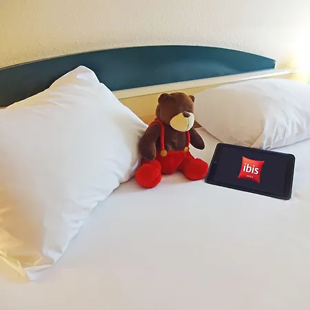 호텔 Ibis Koeln 2*