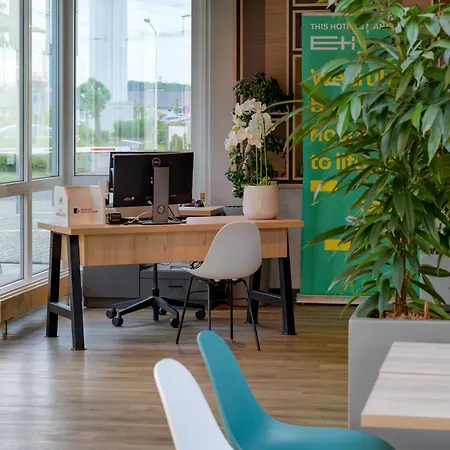 Ibis Koeln Hotel 2*
