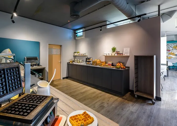 Ibis Koeln Hotel 2*