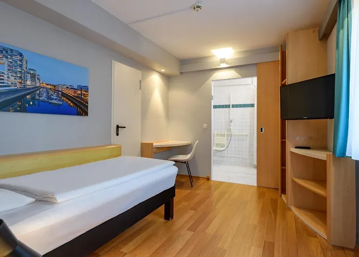 Ibis Koeln 2* Frechen
