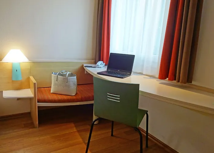 Ibis Koeln Hotel